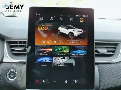 Photo 31 Renault Captur  E-Tech full hybrid 145 ch