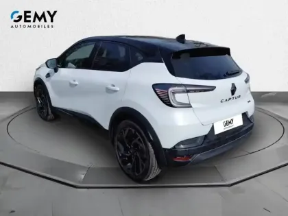 Photo 6 Renault Captur  E-Tech full hybrid 145 ch