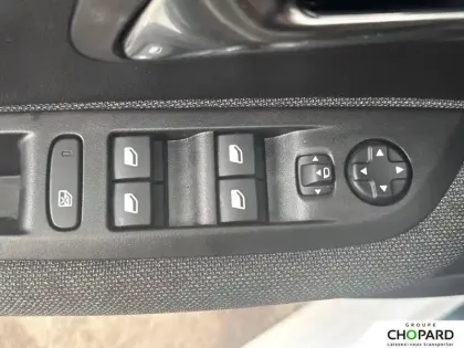 Photo 60 Peugeot 208 Gén. II Ph1 NG Style 5