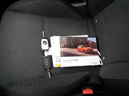Photo 80 Renault Clio  TCe 90 - 21