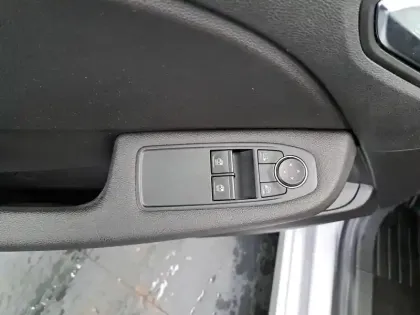 Photo 26 Renault Clio Gén. V (BJA) Ph1 Business 5