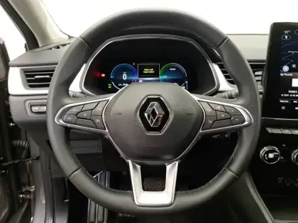 Photo 118 Renault Captur  E-Tech full hybrid 145