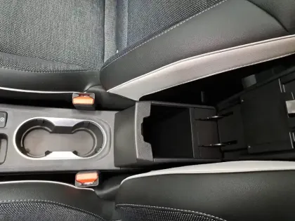 Photo 76 Renault Captur  E-Tech full hybrid 145