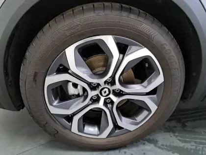 Photo 59 Renault Captur  E-Tech full hybrid 145