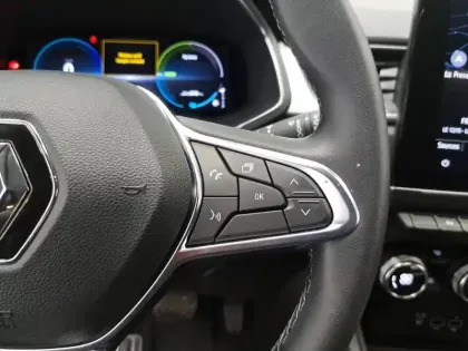 Photo 117 Renault Captur  E-Tech full hybrid 145