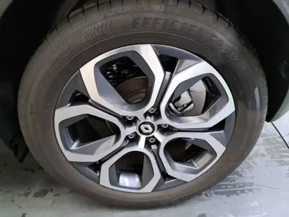 Photo 60 Renault Captur  E-Tech full hybrid 145