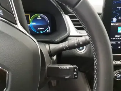 Photo 115 Renault Captur  E-Tech full hybrid 145