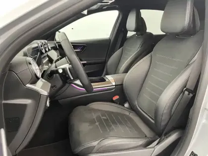 Photo 14 Mercedes Classe C  200 d 9G-Tronic