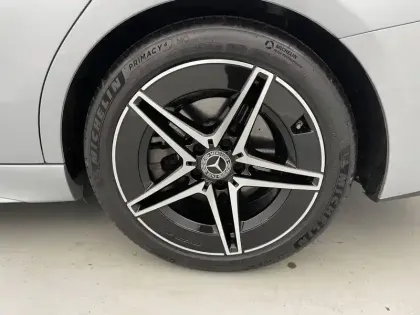 Photo 16 Mercedes Classe C  200 d 9G-Tronic