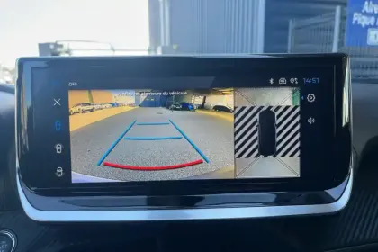 Photo 18 Peugeot 2008  Hybrid 136 e-DCS6