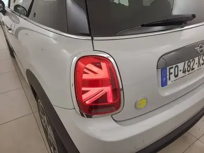 Photo 60 Mini Mini Hatch 3 Portes Cooper SE 184 ch