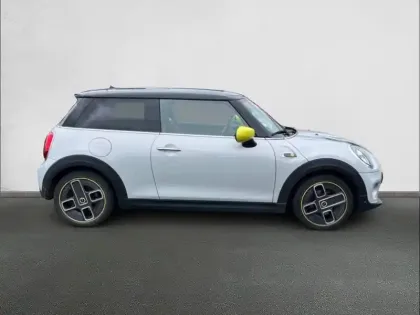 Photo 25 Mini Mini Hatch 3 Portes Cooper SE 184 ch