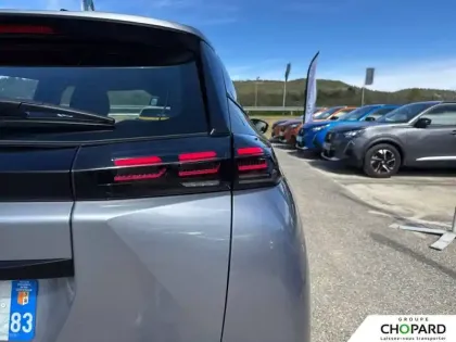 Photo 23 Peugeot 2008  PureTech 100 S&S BVM6