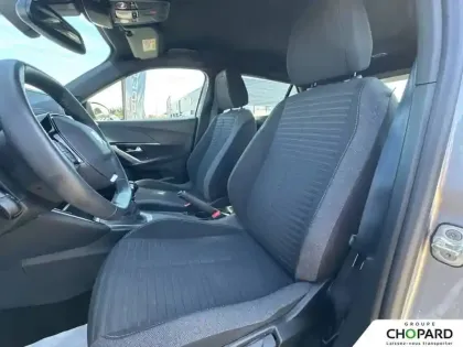 Photo 10 Peugeot 2008  PureTech 100 S&S BVM6