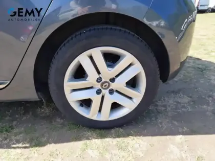 Photo 10 Renault Clio  Blue dCi 85