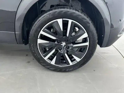 Photo 12 Peugeot 2008  PureTech 155 S&S EAT8