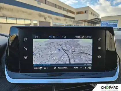 Photo 13 Peugeot 208  PureTech 75 S&S BVM5