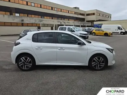 Photo 35 Peugeot 208  PureTech 75 S&S BVM5