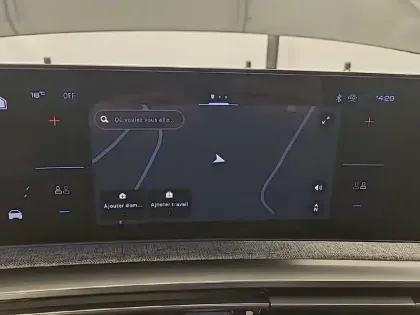 Photo 54 Peugeot 5008  Hybrid 136 e-DCS6