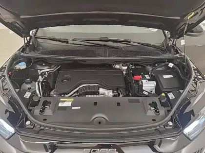 Photo 66 Peugeot 5008  Hybrid 136 e-DCS6