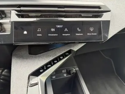 Photo 17 Peugeot 5008  Hybrid 136 e-DCS6