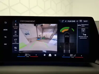 Photo 19 BMW Serie 2 Gran Coupe 223 xDrive 218 ch DKG7