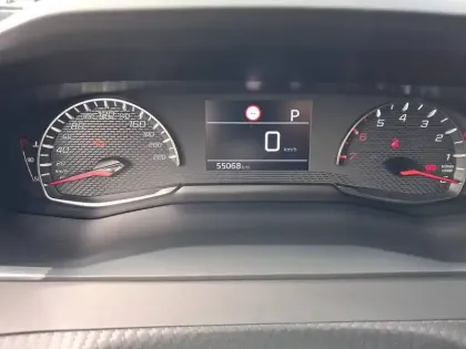 Photo 11 Peugeot 208  PureTech 100 S&S EAT8