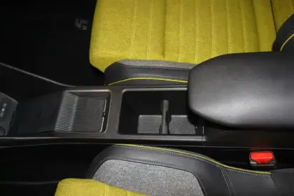 Photo 74 Renault 5 Renault  E-Tech Electrique 10 ch autonomie confort