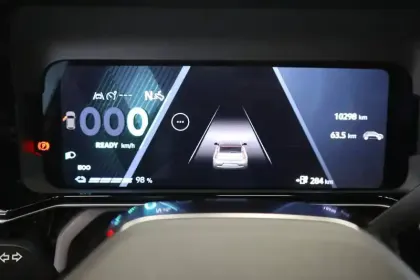 Photo 73 Renault 5 Renault  E-Tech Electrique 10 ch autonomie confort