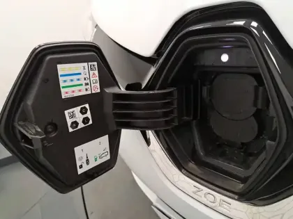 Photo 13 Renault Zoé Gén. I (B10) Ph2 NG Evolution 5