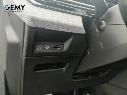 Photo 16 Peugeot 3008  Electrique 210 ch 73 kWh