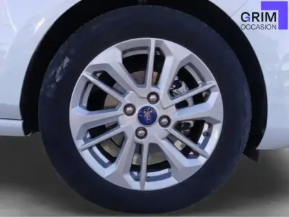 Photo 13 Ford Fiesta Gén. V Ph2 Titanium Business 5