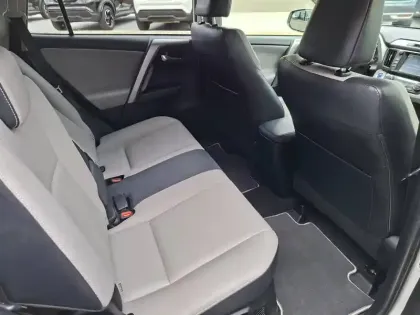 Photo 10 Toyota Rav4 Gén. IV Ph2 Evo Lounge 5