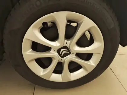 Photo 33 Citroën C3 Gén. III Ph1 Feel Business 5