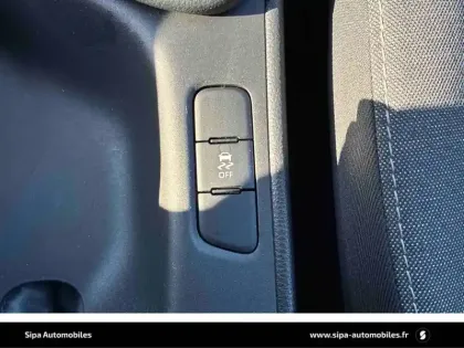 Photo 28 Toyota Yaris Gén. IV Ph1 Design 5