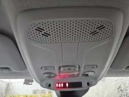 Photo 39 Peugeot 208  PureTech 100 S&S EAT8