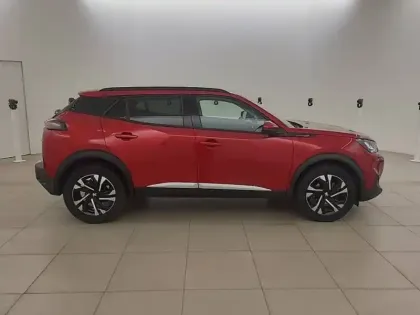 Photo 32 Peugeot 2008  PureTech 100 S&S BVM6