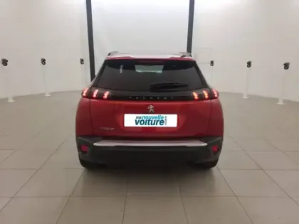 Photo 33 Peugeot 2008  PureTech 100 S&S BVM6