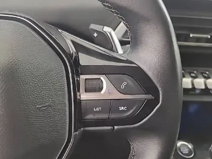 Photo 20 Peugeot 3008  Hybrid 225 e-EAT8