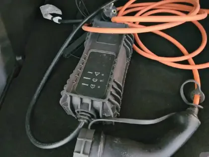 Photo 100 Peugeot 2008  Electrique 136 ch