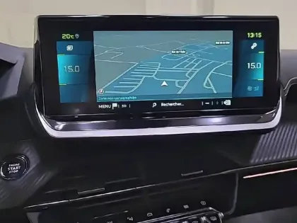 Photo 87 Peugeot 2008  Electrique 136 ch