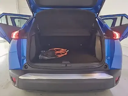 Photo 74 Peugeot 2008  Electrique 136 ch