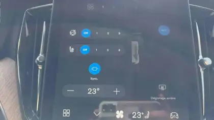 Photo 15 Volvo Xc60  T6 AWD Hybride rechargeable 253 ch+145 ch Geartronic 8