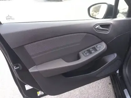 Photo 10 Renault Clio  E-Tech full hybrid 145 ch GSR2