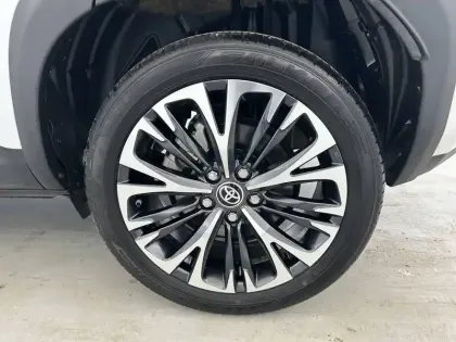 Photo 37 Toyota Yaris  Cross Hybride 116h 2WD