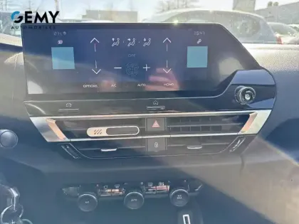 Photo 17 Citroën C4 e- 136 ch Automatique