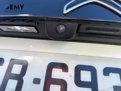 Photo 13 Citroën C4 e- 136 ch Automatique