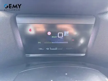 Photo 15 Citroën C4 e- 136 ch Automatique