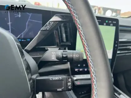 Photo 18 Renault Espace  E-Tech full hybrid 200 GSR2