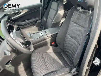 Photo 8 Renault Espace  E-Tech full hybrid 200 GSR2